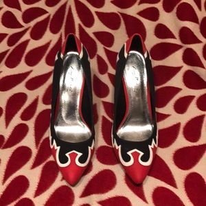 NWOT Anne Michelle black, white and red heels.